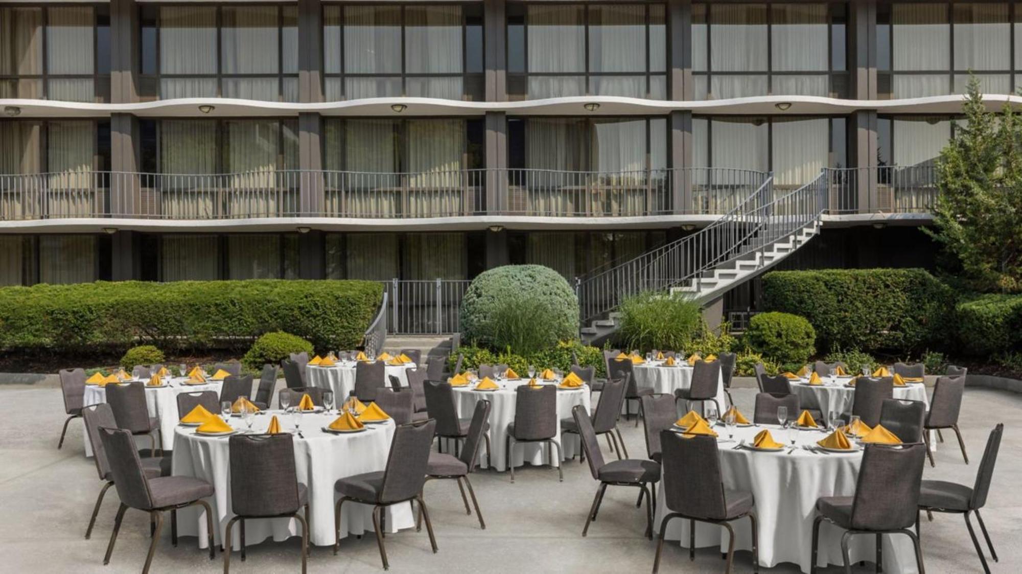 Hotel Marriott Saddle Brook Exterior foto